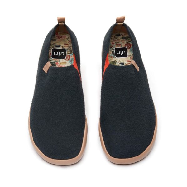 Dark Slate Gray Knitted Wool Toledo II Im Angebot